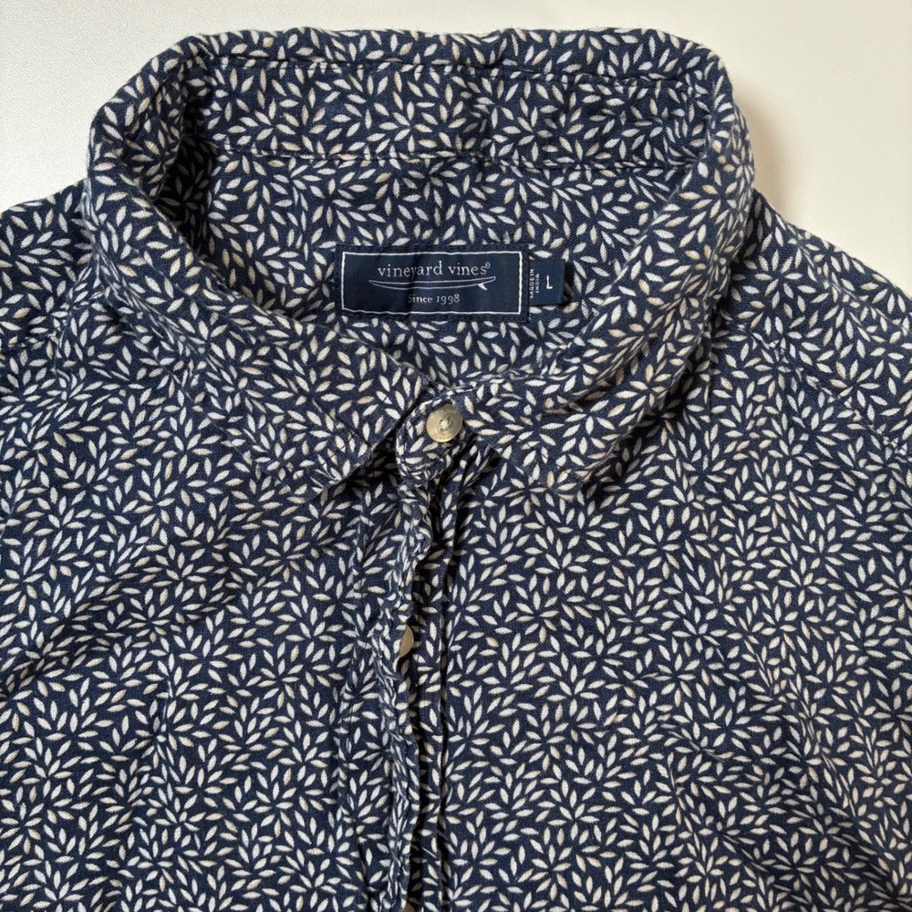 Vineyard Vines Button Down 100% Linen Shirt Large Blue All Over Leaf Print AOP